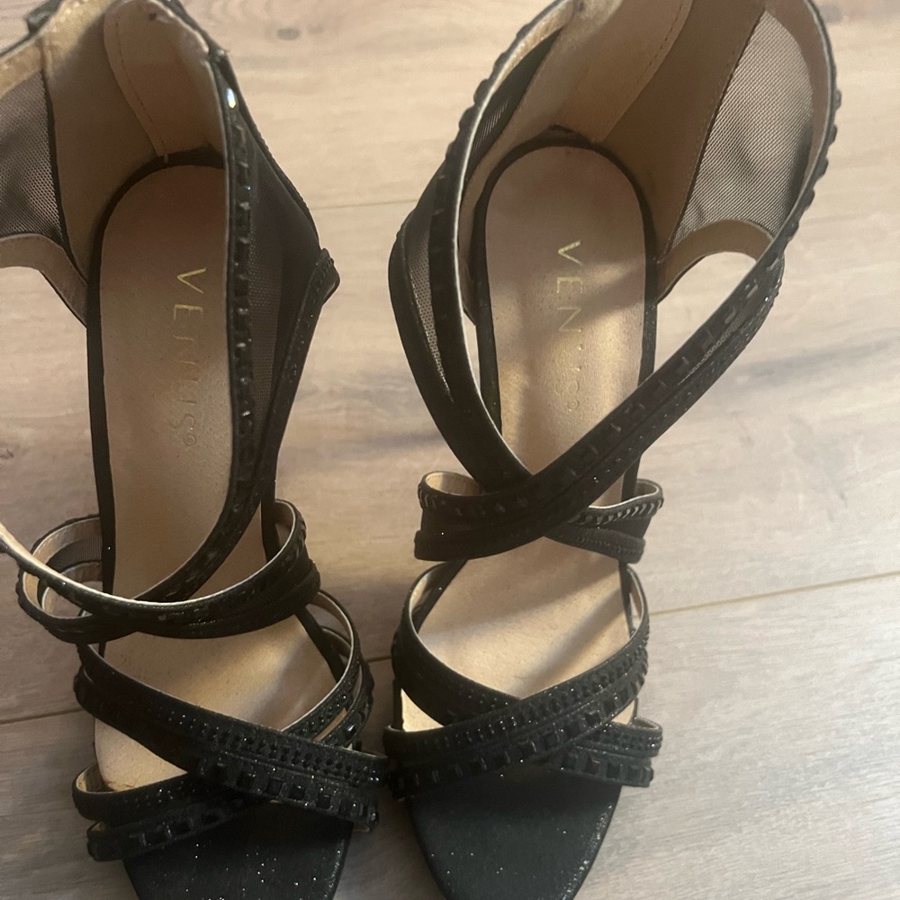 VENUS Elegant Black Strappy Heels